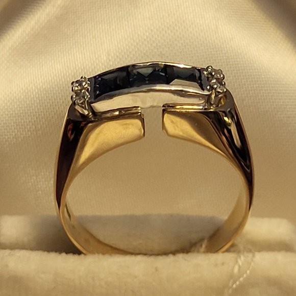 14K Gold Ring with saphire and diamonds - Picture 13 of 16